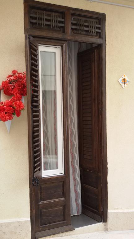 Casa Marte Lägenhet Castellammare del Golfo Exteriör bild