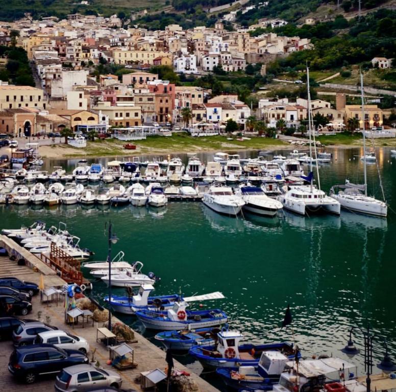 Casa Marte Lägenhet Castellammare del Golfo Exteriör bild